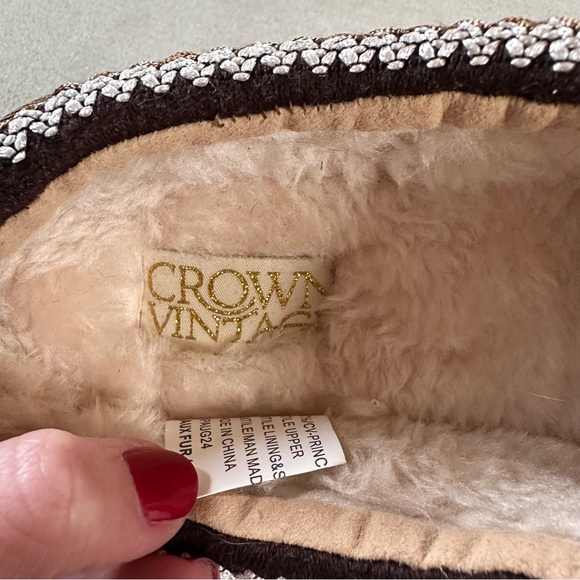 Crown Vintage Princel Platform Slipper. Size 7. NWOT. - Picture 6 of 8